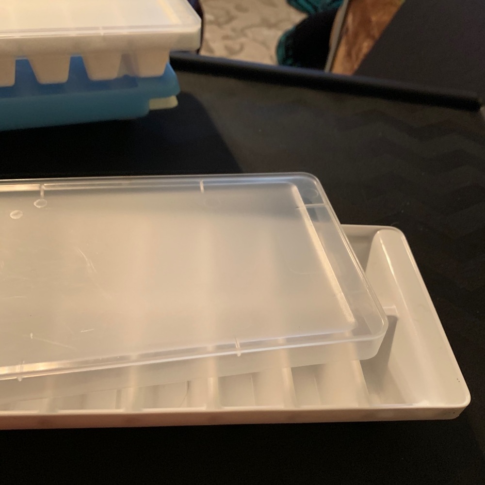 Three Ice Trays with Lids - Picture 6 of 6